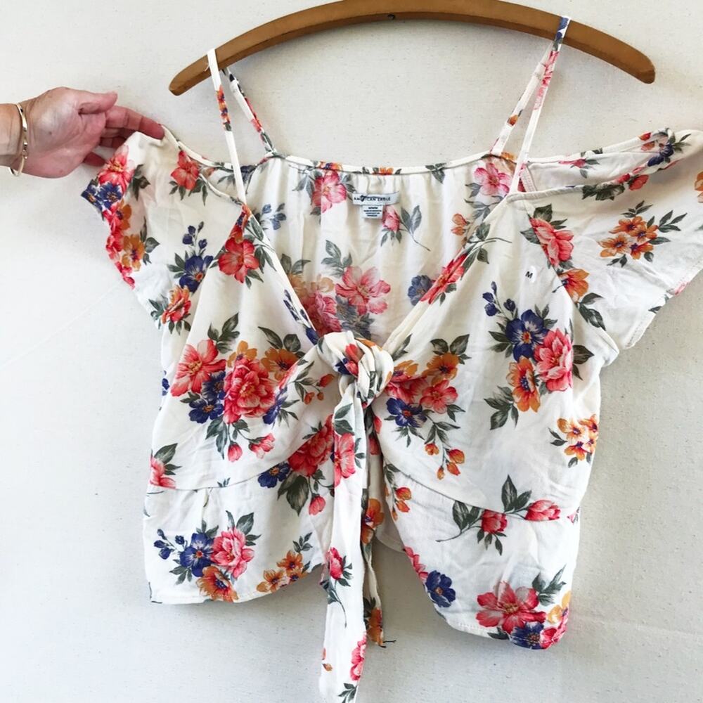 American Eagle Cold Shoulder Flowy Front Tie Crop Top Floral Blouse NWOT